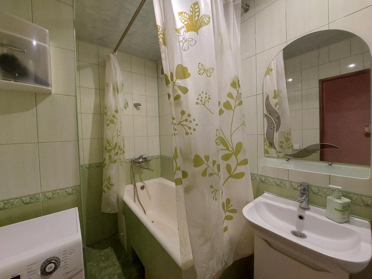 Однокімнатна На Проспекті Соборності, Біля Там-Таму ルーツィク エクステリア 写真